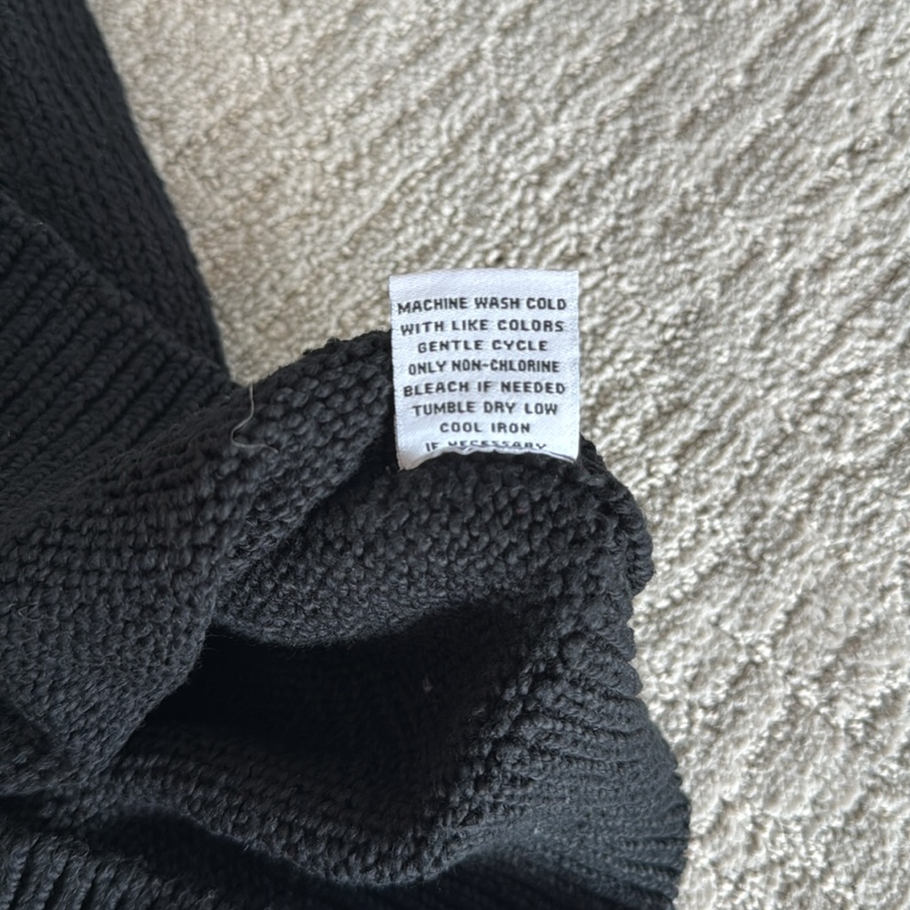 Sweater - Picture 4 of 5